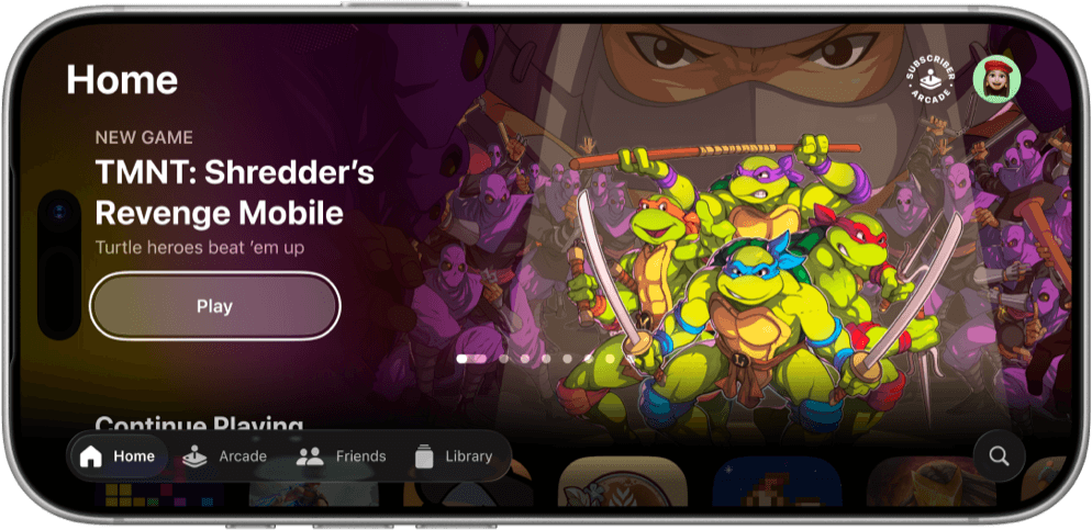 Ecranul Acasă al aplicației Apple Games pe un iPhone în modul peisaj afișează TMNT: Shredder's Revenge Mobile, cu cele patru țestoase înconjurate de soldați din Foot Clan și de Shredder pe fundal.